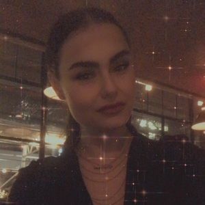 Meet your Posher, Adriane